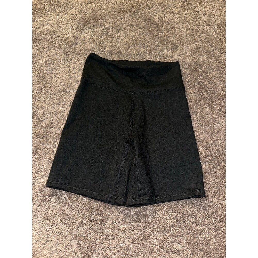 Balance collection black shorts